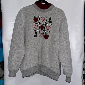 Bonworth vintage sweatshirt apples and heart in very good condition .